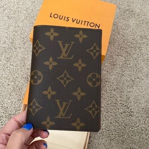 Louis Vuitton passport holder monogram canvas brand new